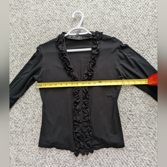 Cable & Gauge Women's Black Ruffled Top/Cardigan - Picture 13 of 14